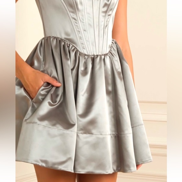 ๐บ๐HP๐๐บ NWT Staud Landscape Mini Dress Silver - Picture 3 of 16